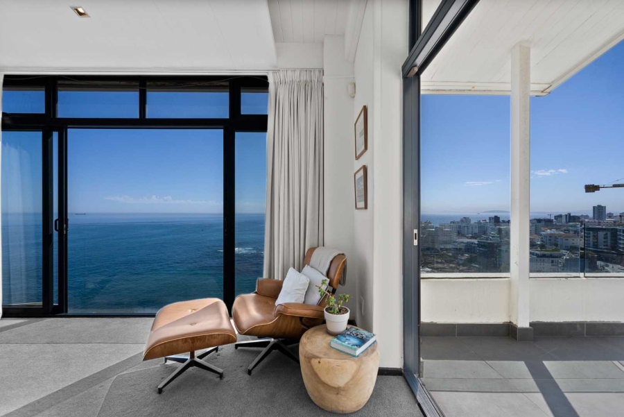 To Let 3 Bedroom Property for Rent in Bantry Bay Western Cape